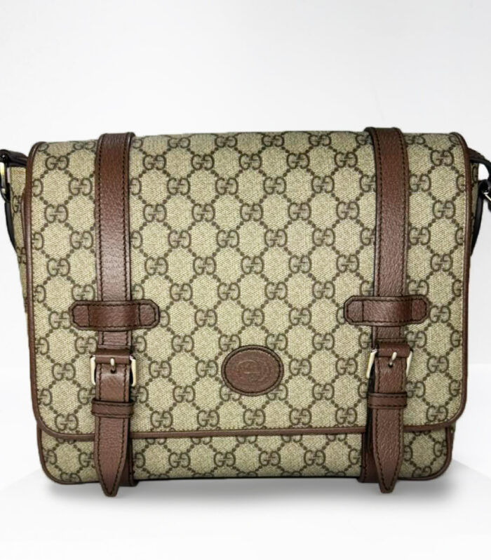 Gucci Messenger GG Supreme Bag